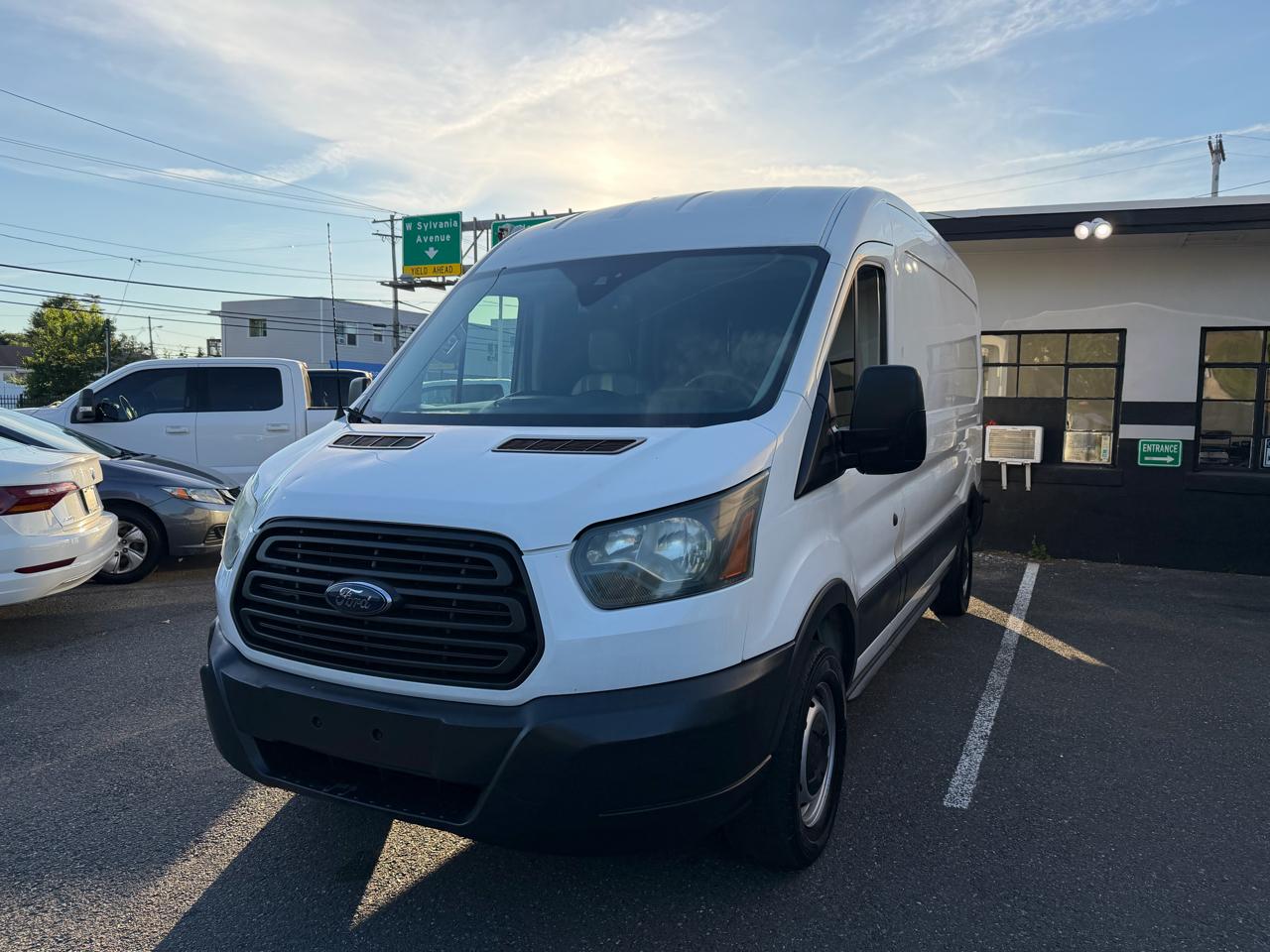 2016 Ford Transit 250 Van Med. Roof w/Sliding Pass. 148-in. WB