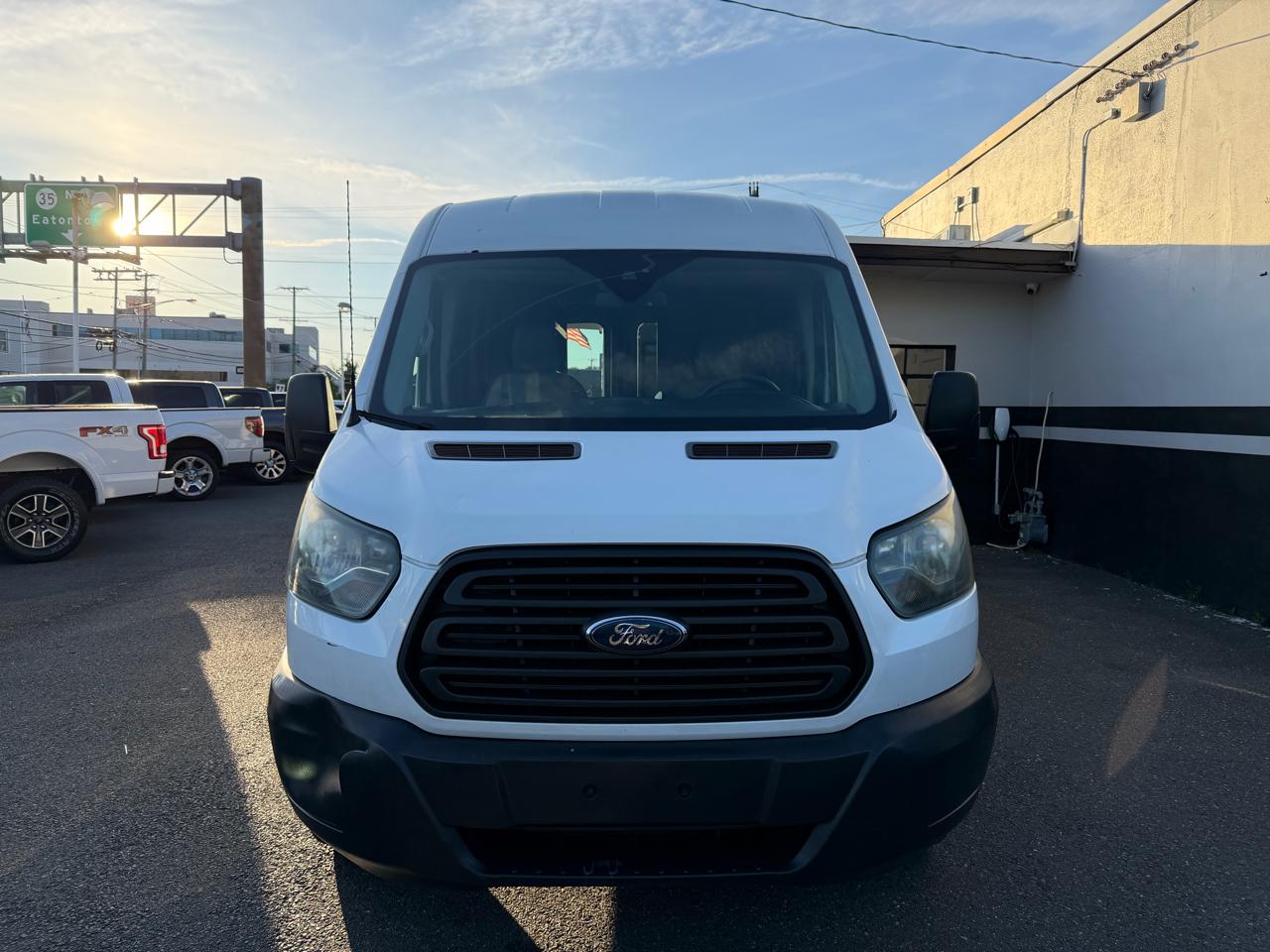 Ford Transit 250 Van Med. Roof w/Sliding Pass. 148-in. WB 2016