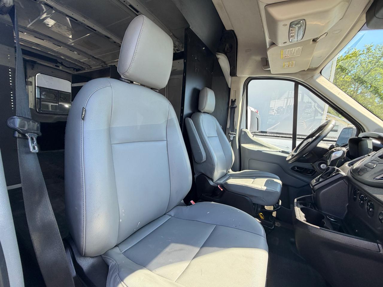 Ford Transit 250 Van Med. Roof w/Sliding Pass. 148-in. WB 2016
