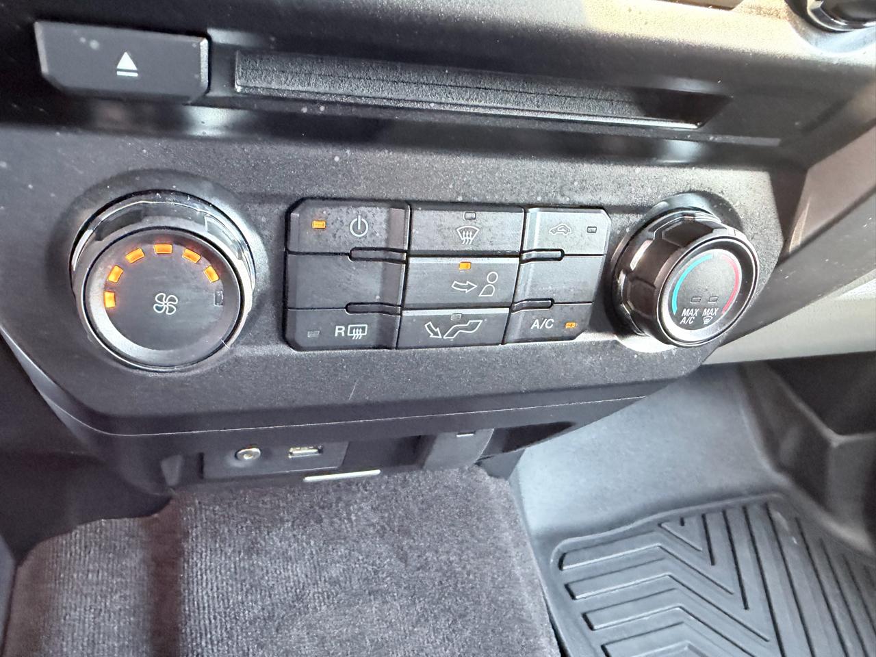 Ford F-150 XLT SuperCrew 6.5-ft. Bed 4WD 2015