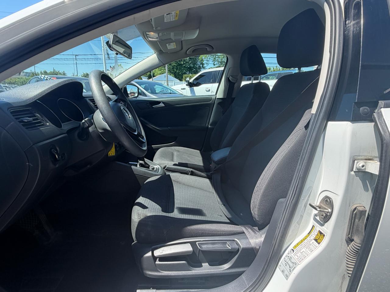 Volkswagen Jetta 1.4T S w/Technology 6A 2016