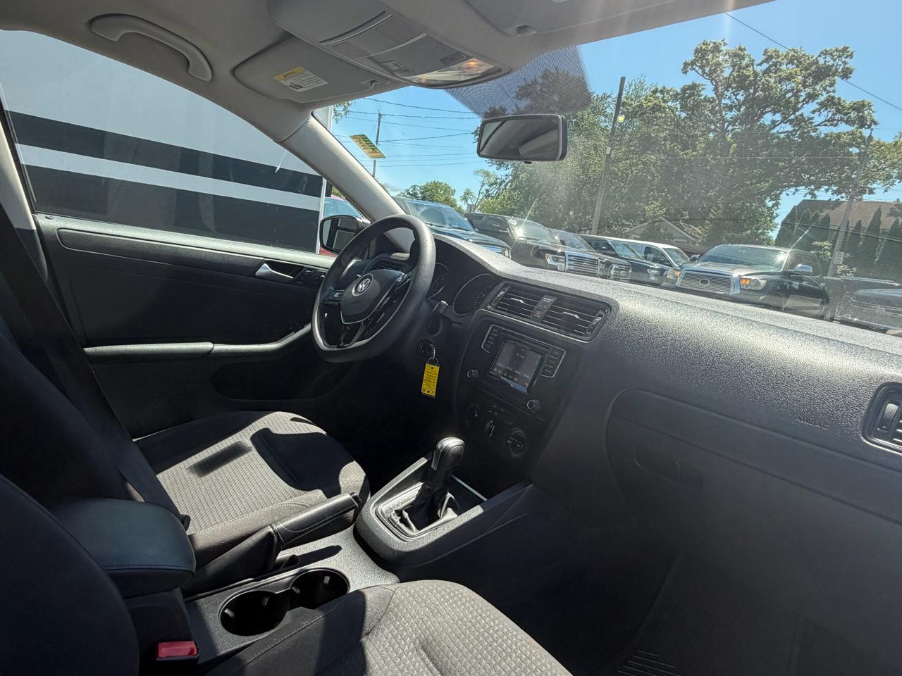 Volkswagen Jetta 1.4T S w/Technology 6A 2016