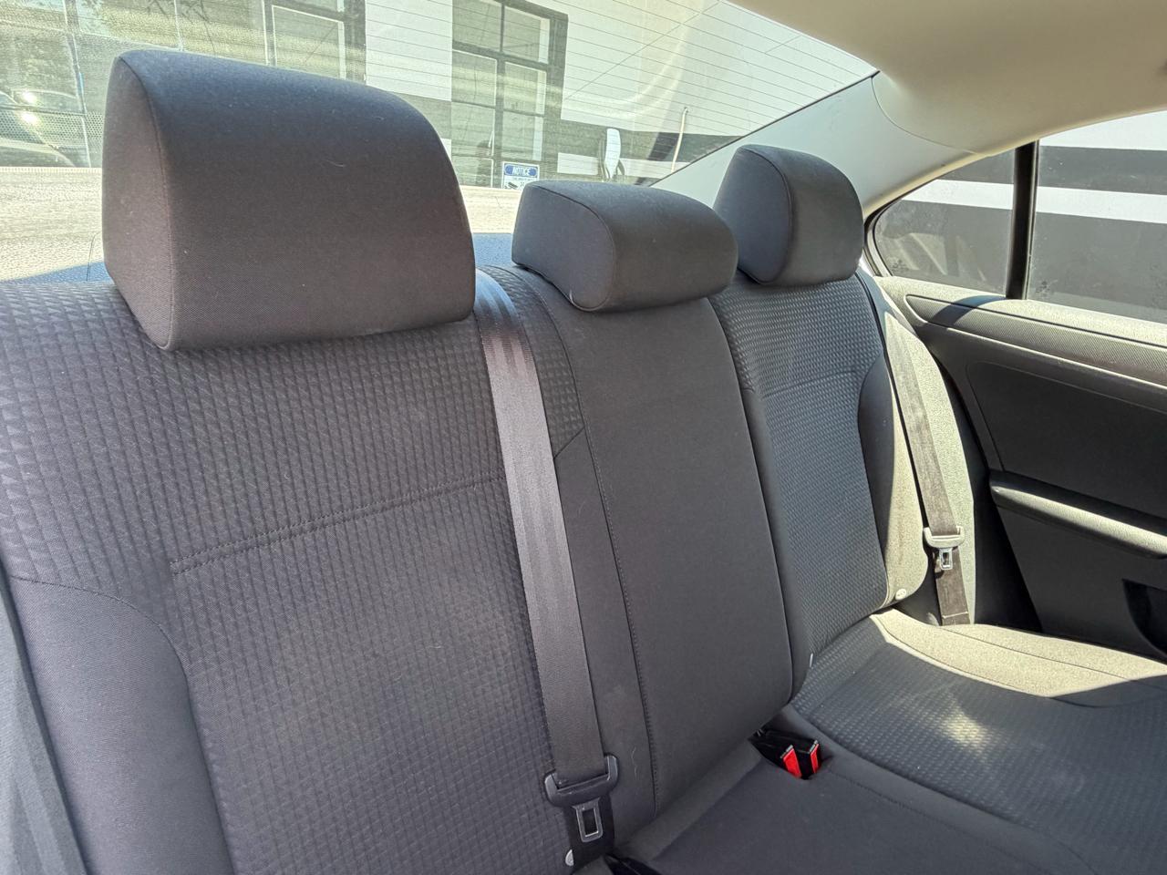 Volkswagen Jetta 1.4T S w/Technology 6A 2016