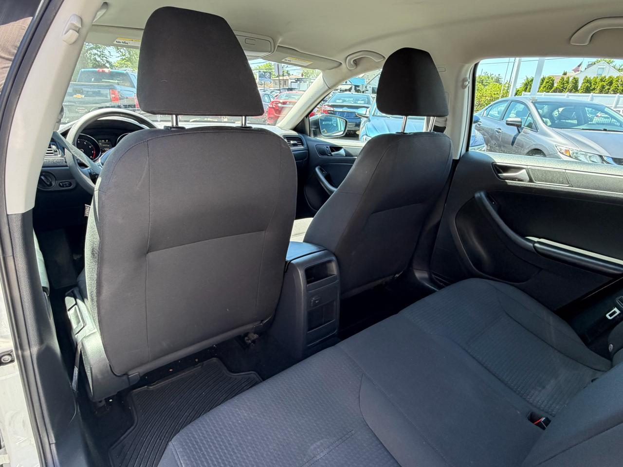 Volkswagen Jetta 1.4T S w/Technology 6A 2016