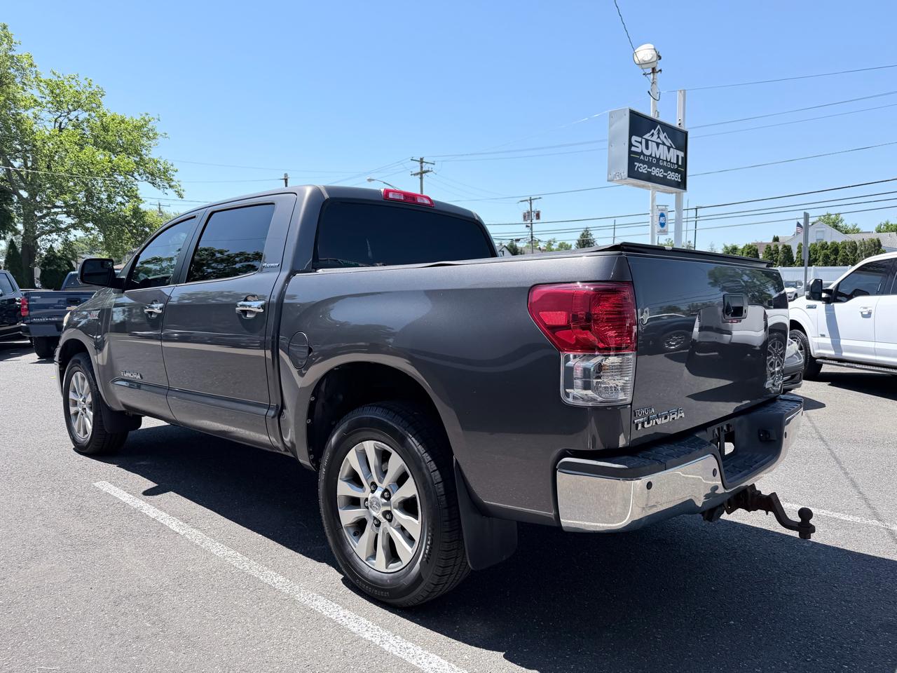 Toyota Tundra Limited 5.7L FFV CrewMax 4WD 2012