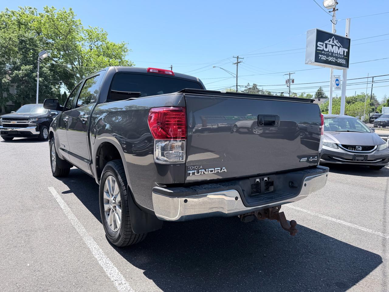 Toyota Tundra Limited 5.7L FFV CrewMax 4WD 2012
