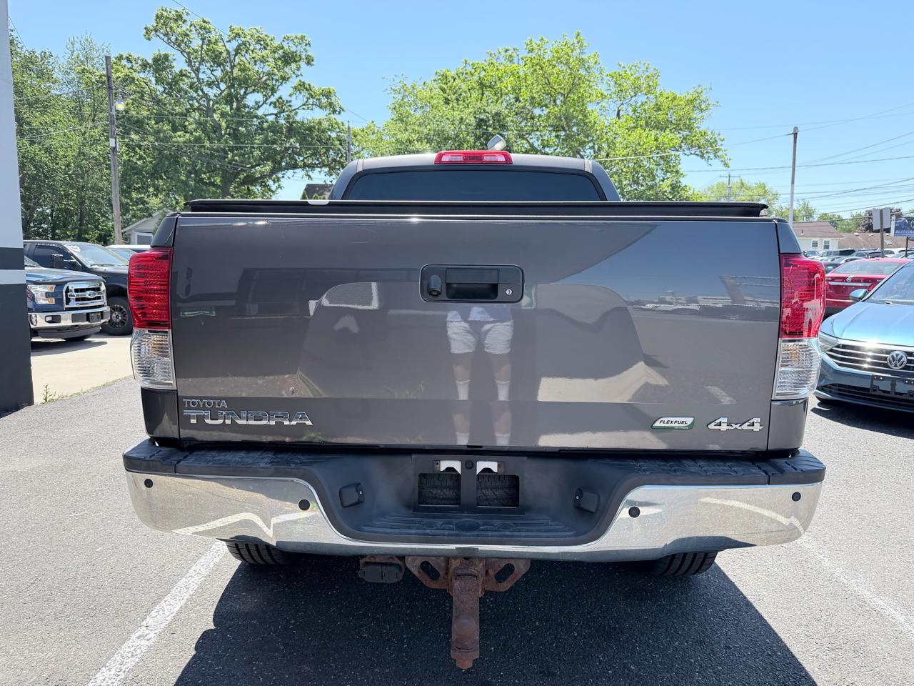 Toyota Tundra Limited 5.7L FFV CrewMax 4WD 2012
