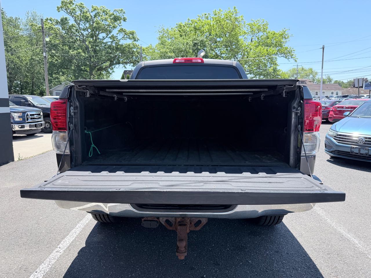 Toyota Tundra Limited 5.7L FFV CrewMax 4WD 2012