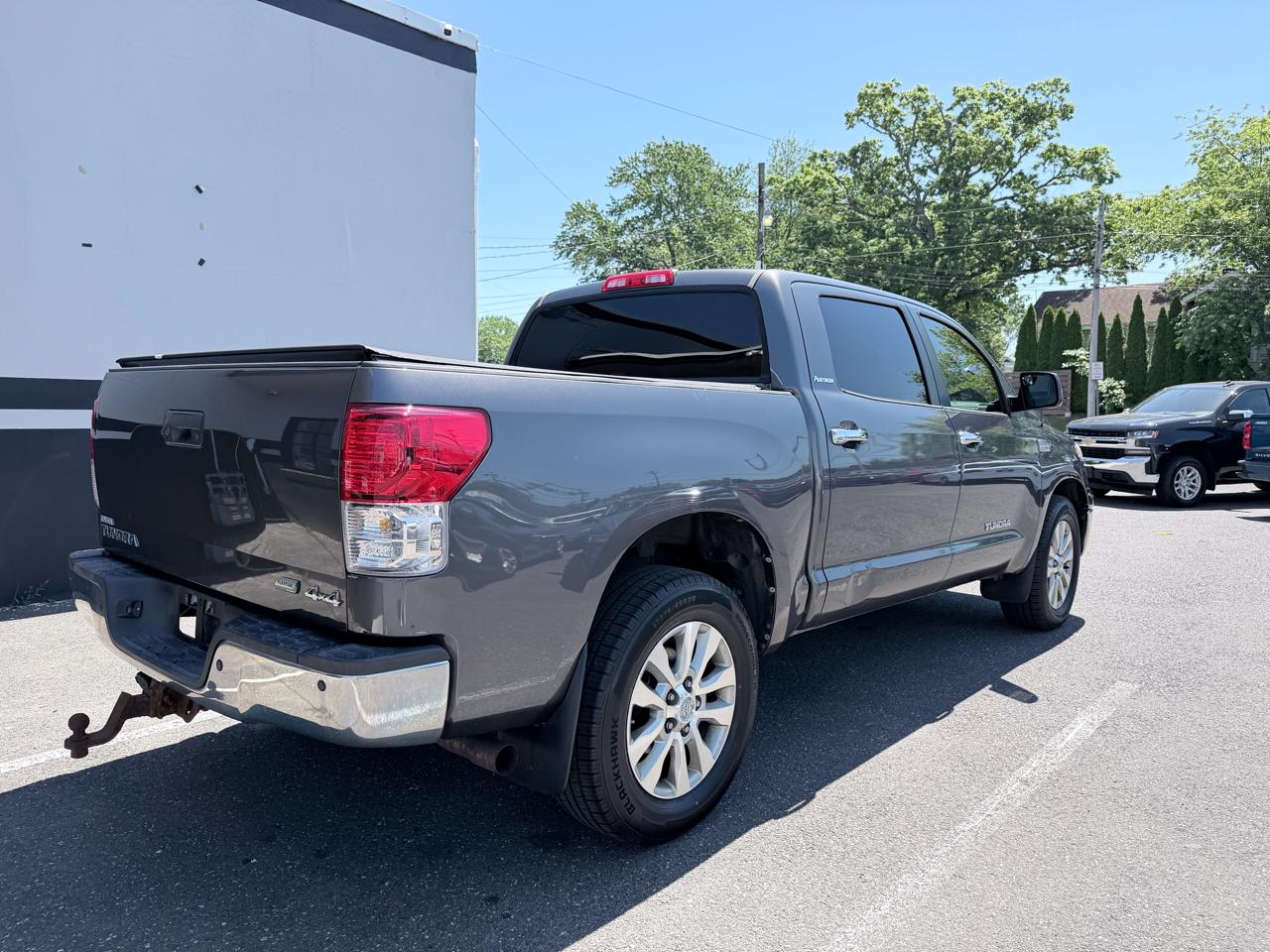 Toyota Tundra Limited 5.7L FFV CrewMax 4WD 2012