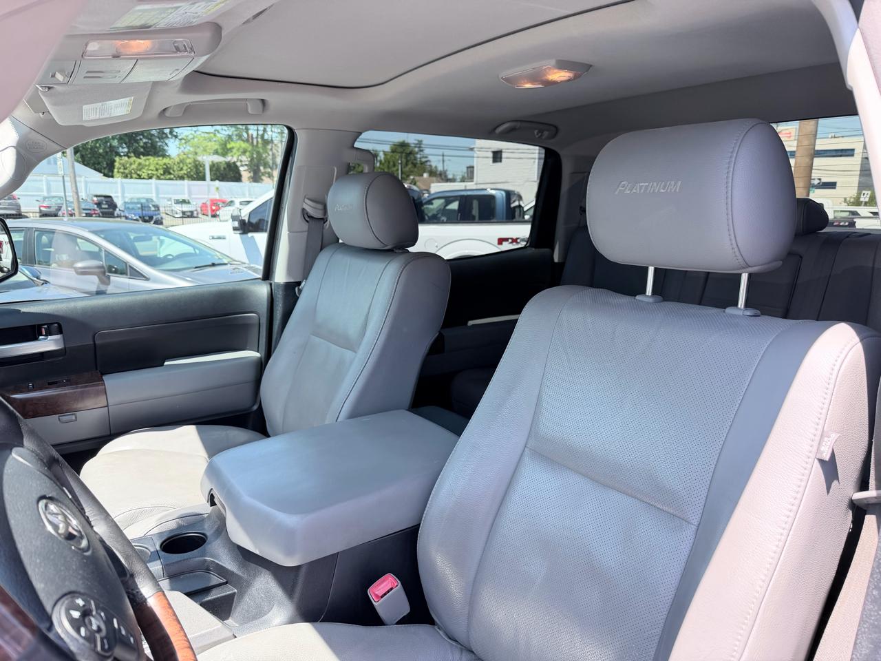 Toyota Tundra Limited 5.7L FFV CrewMax 4WD 2012