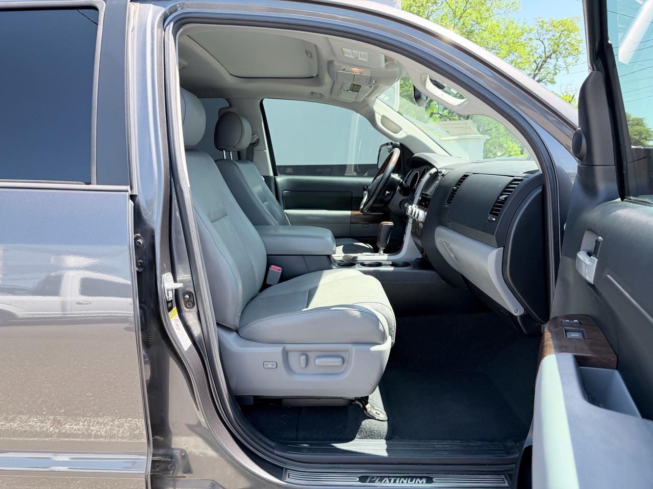 Toyota Tundra Limited 5.7L FFV CrewMax 4WD 2012