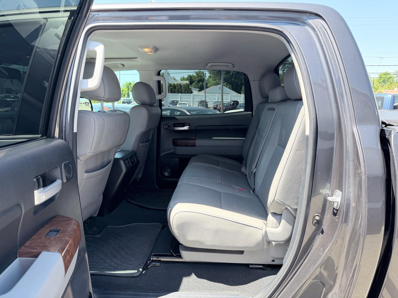 Toyota Tundra Limited 5.7L FFV CrewMax 4WD 2012