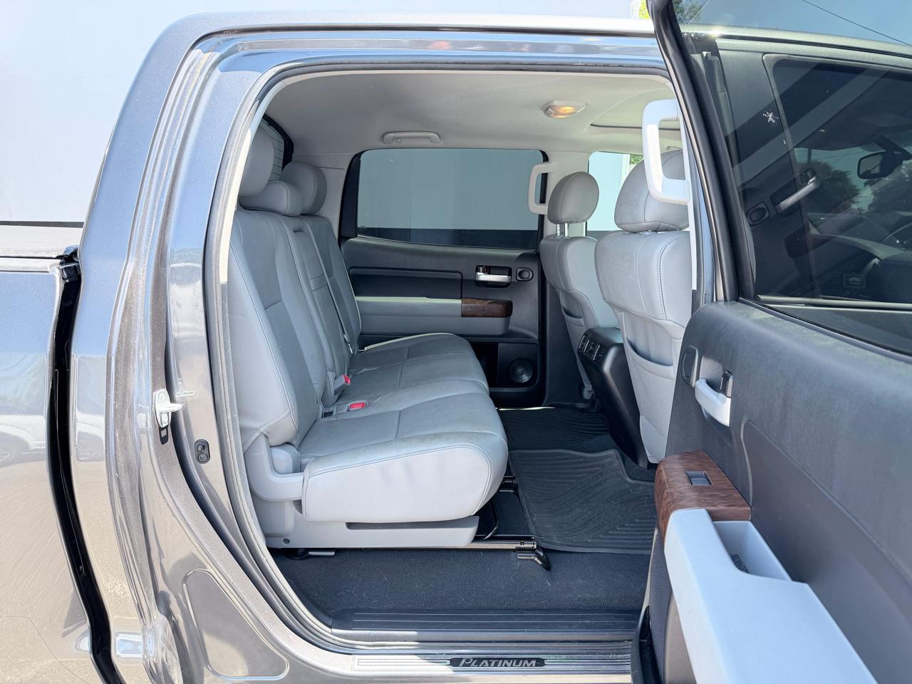 Toyota Tundra Limited 5.7L FFV CrewMax 4WD 2012