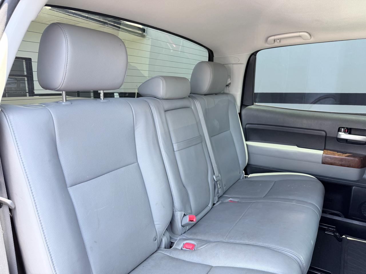 Toyota Tundra Limited 5.7L FFV CrewMax 4WD 2012