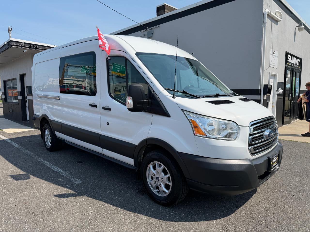 Ford Transit 250 Van Med. Roof w/Sliding Pass. 148-in. WB 2016