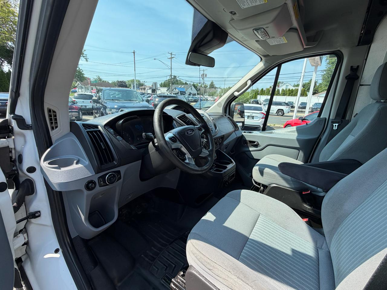 Ford Transit 250 Van Med. Roof w/Sliding Pass. 148-in. WB 2016