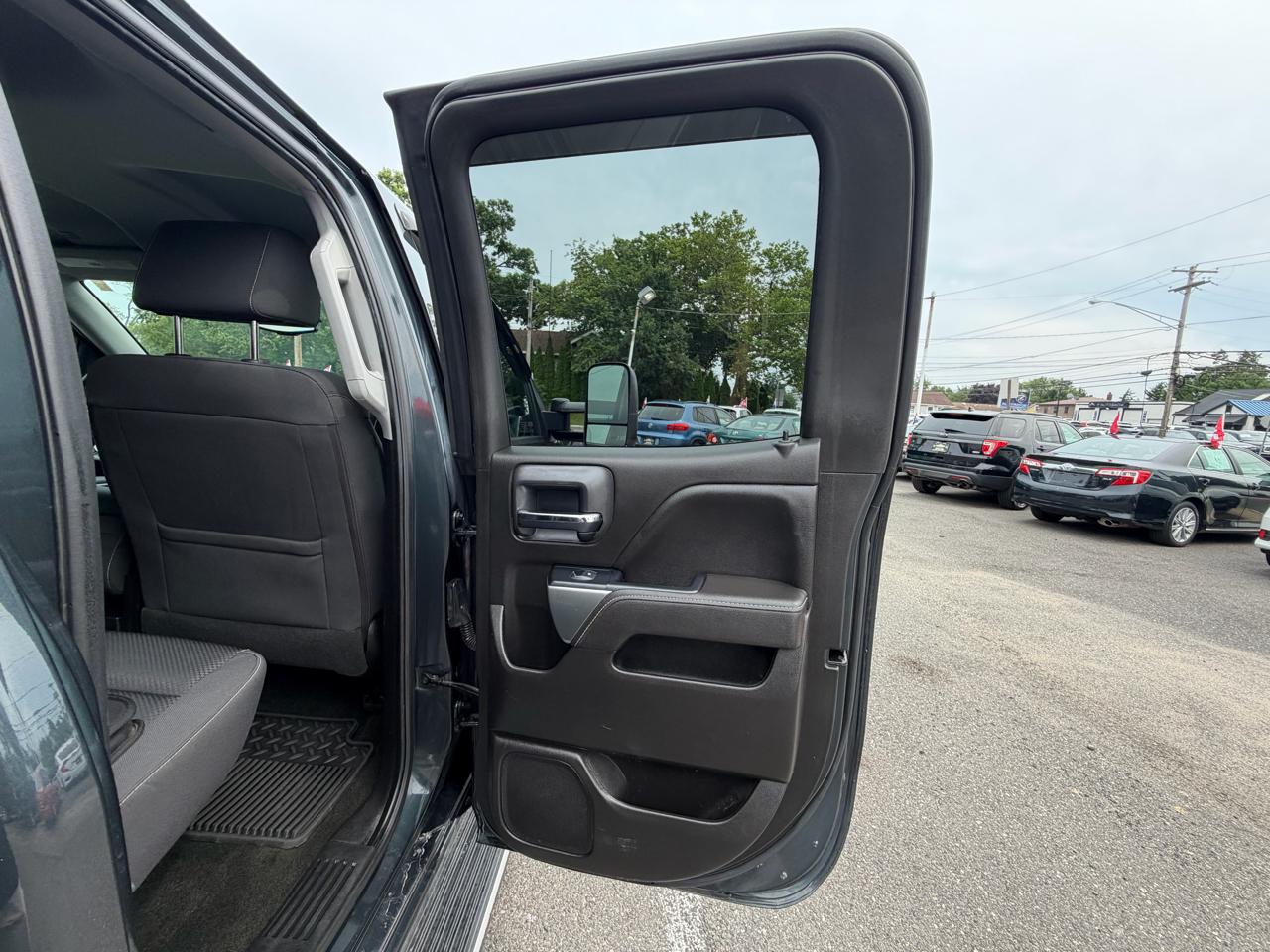 2017 Chevrolet Silverado 1500 LT - Photo 28