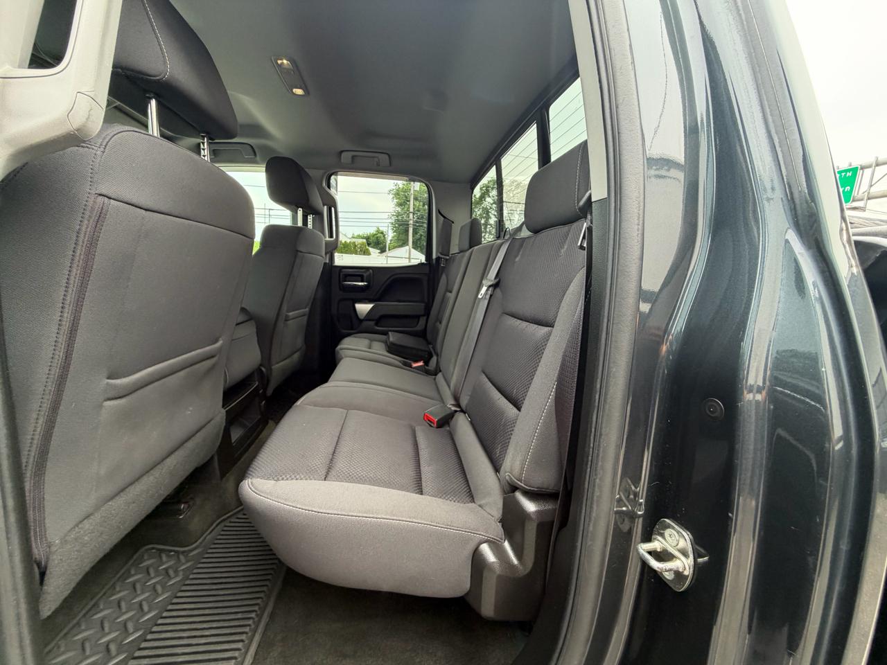 2017 Chevrolet Silverado 1500 LT - Photo 29