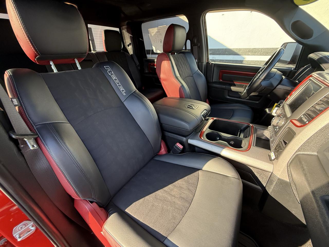 RAM 1500 Rebel Crew Cab SWB 4WD 2016