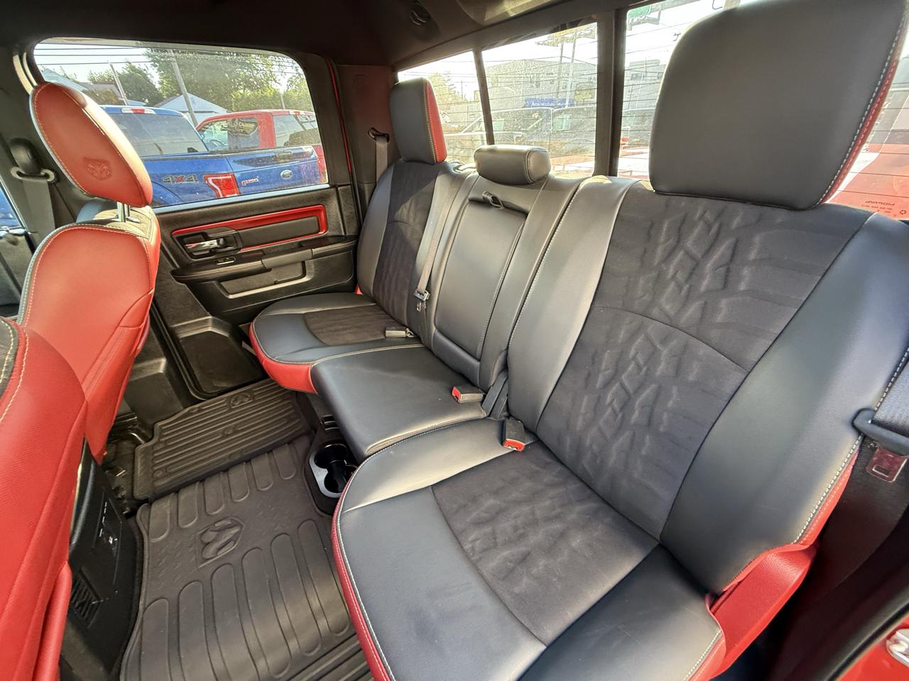 RAM 1500 Rebel Crew Cab SWB 4WD 2016