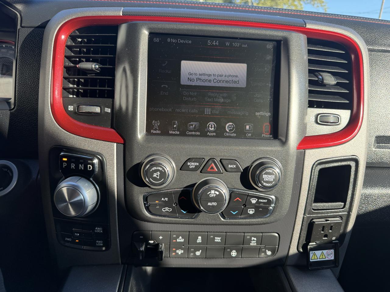 RAM 1500 Rebel Crew Cab SWB 4WD 2016