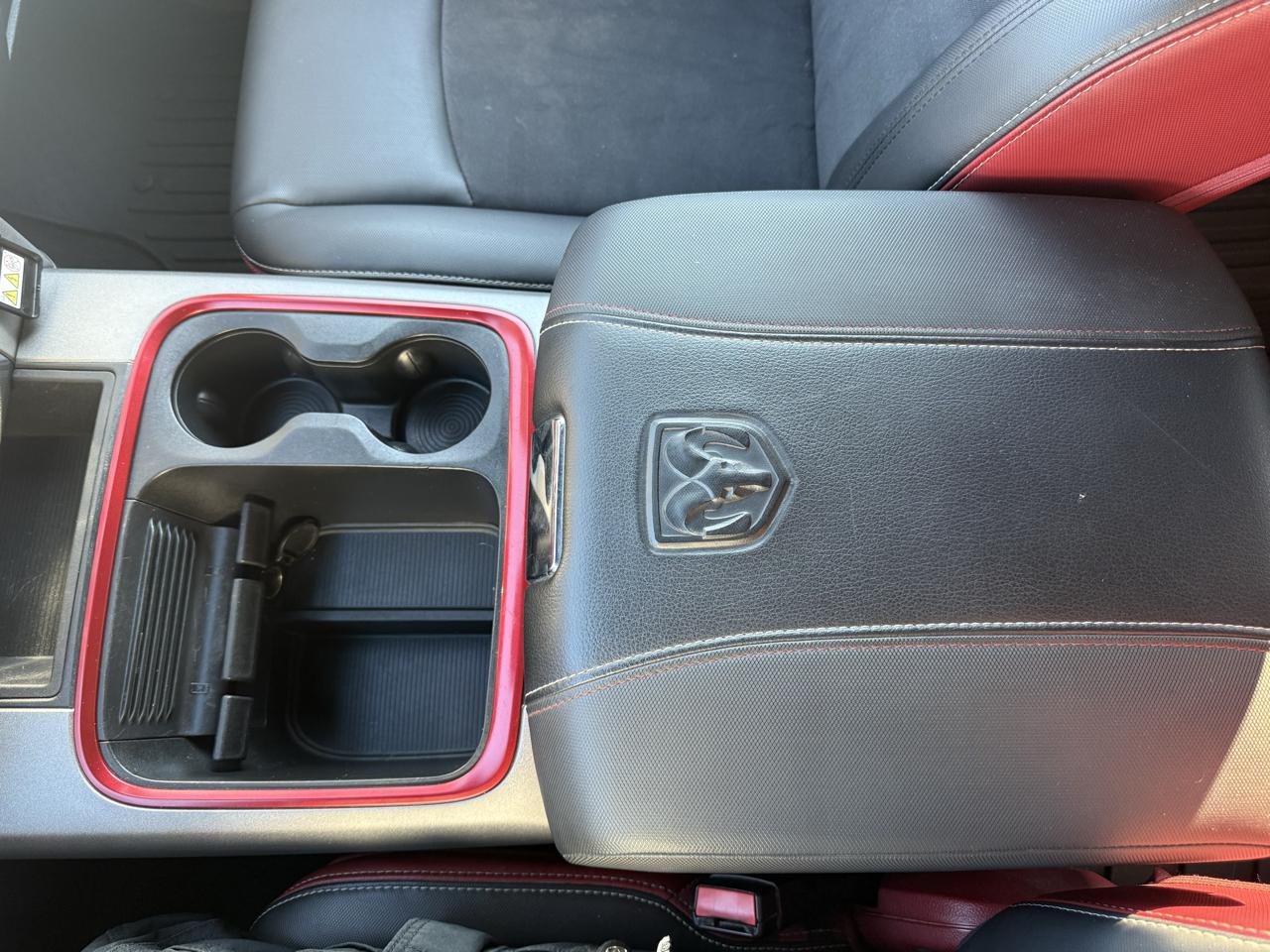 RAM 1500 Rebel Crew Cab SWB 4WD 2016