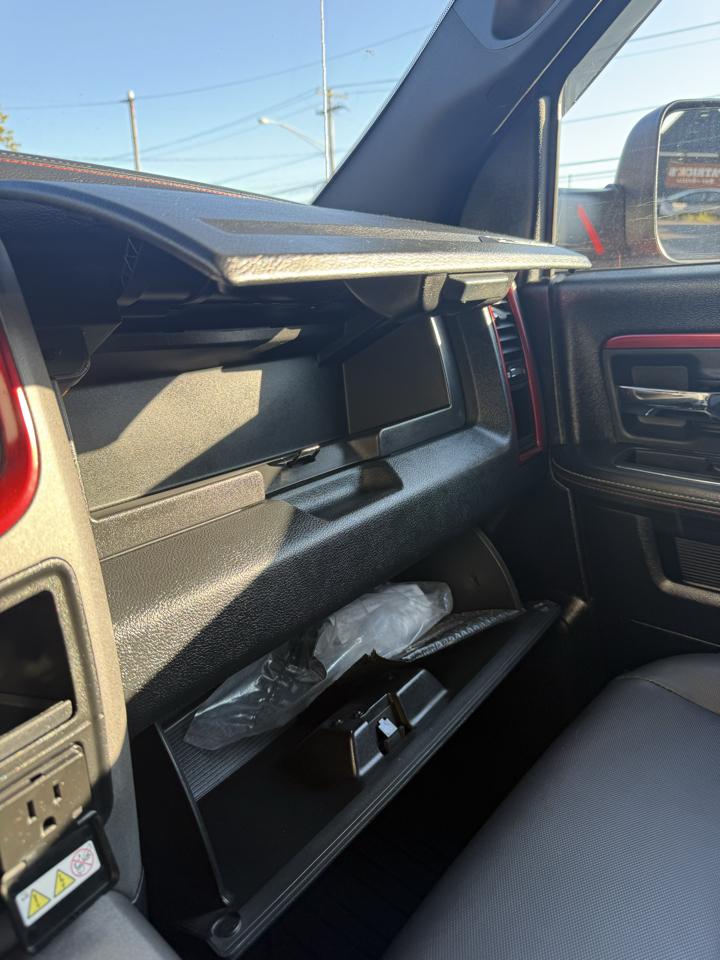 RAM 1500 Rebel Crew Cab SWB 4WD 2016