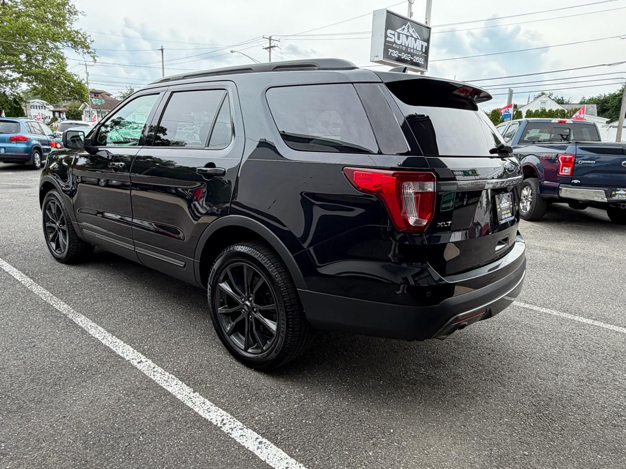 2017 Ford Explorer XLT - Photo 6