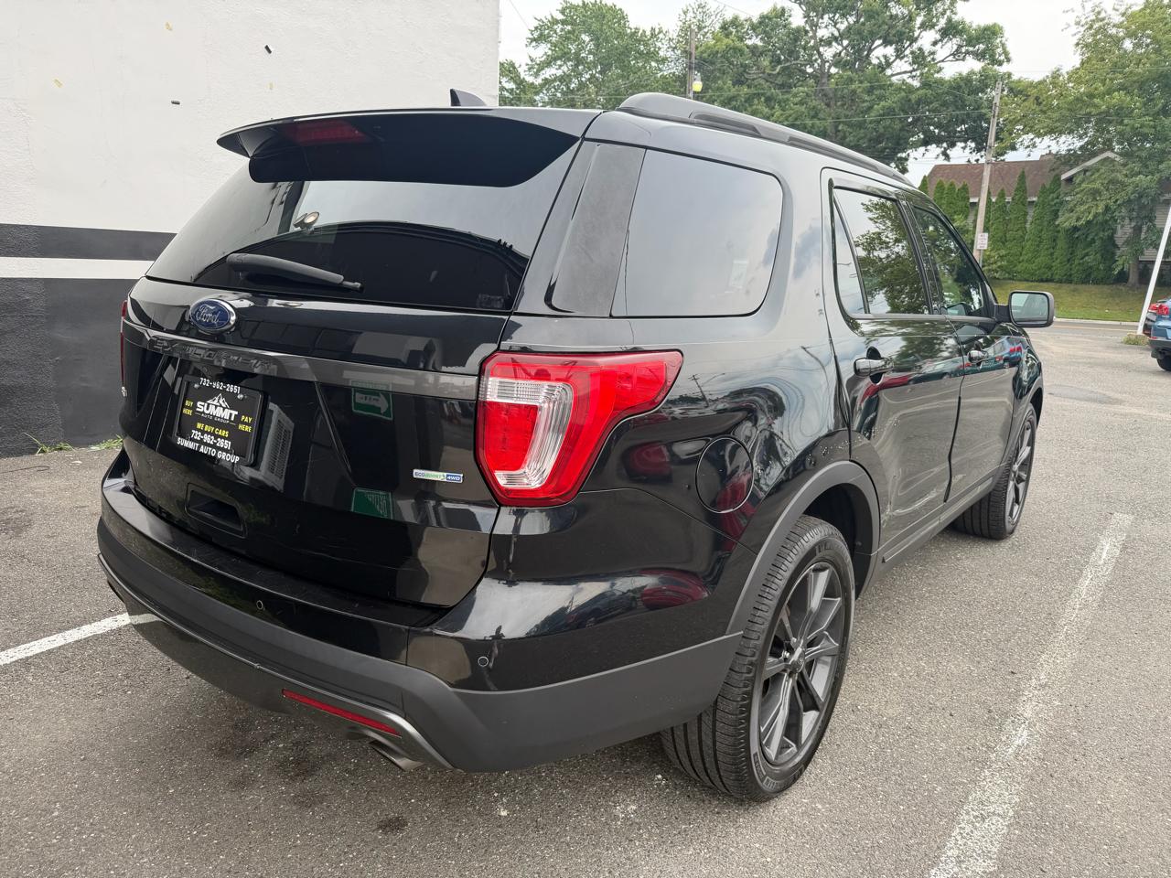 2017 Ford Explorer XLT - Photo 8