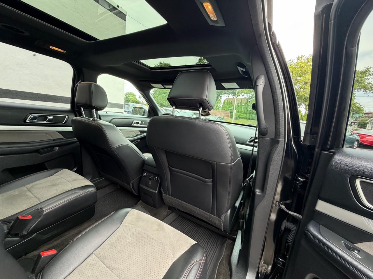 2017 Ford Explorer XLT - Photo 24