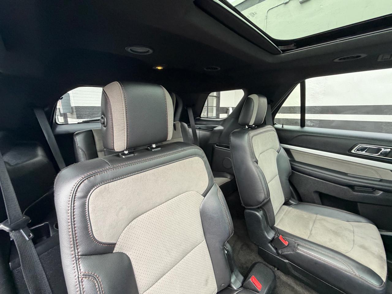 2017 Ford Explorer XLT - Photo 25