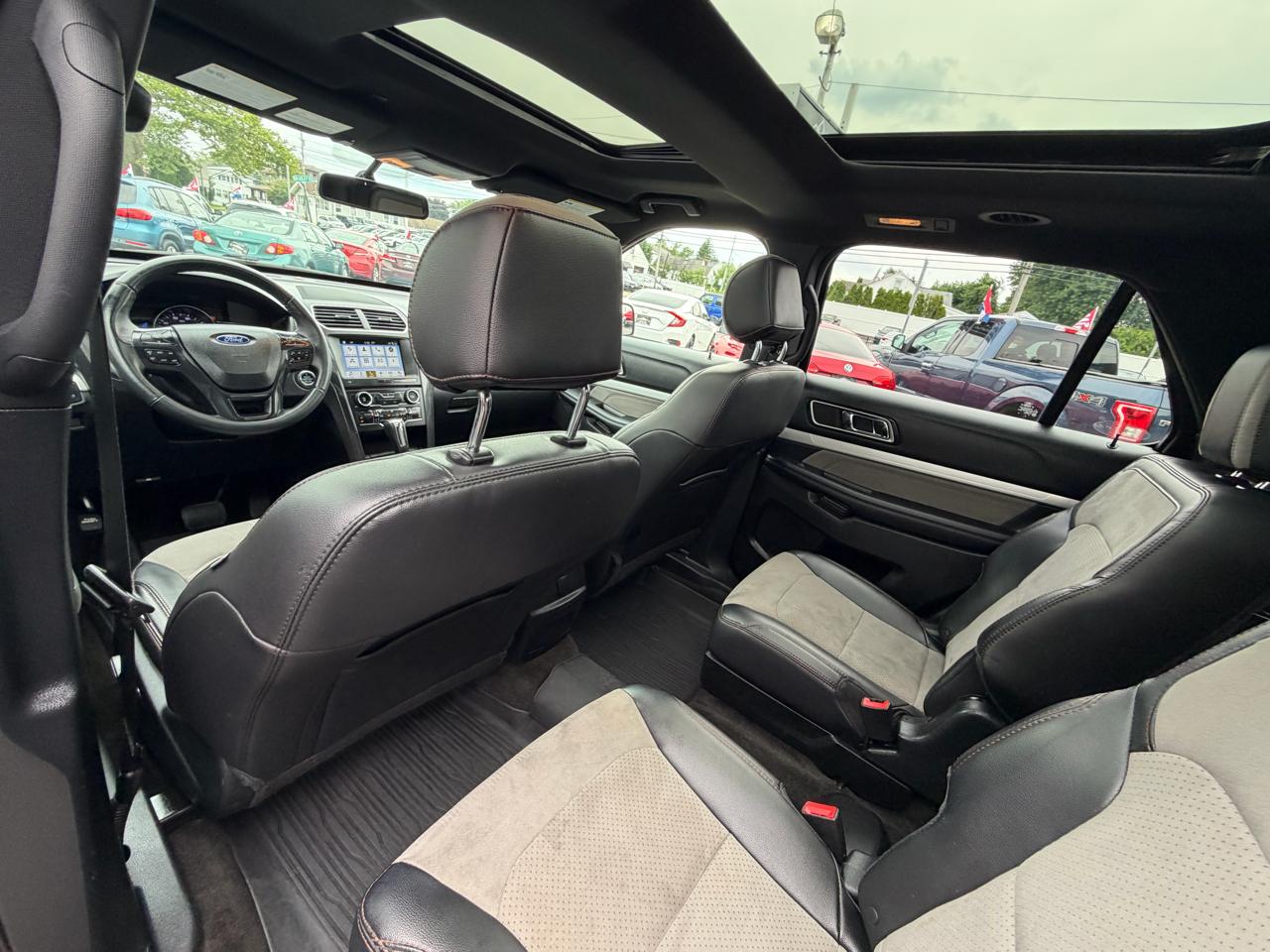 2017 Ford Explorer XLT - Photo 28