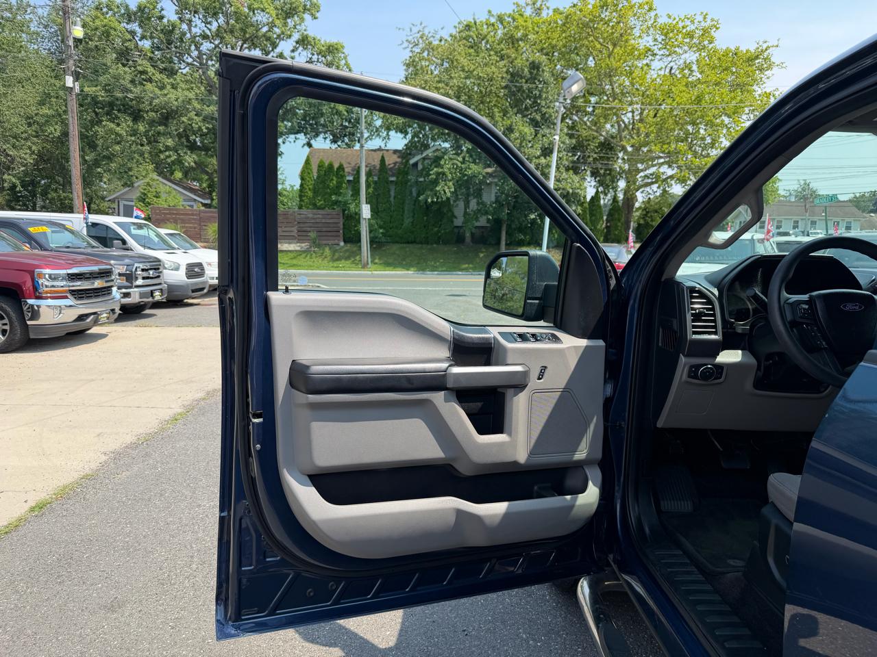 Ford F-150 XLT SuperCrew 5.5-ft. Bed 4WD 2017