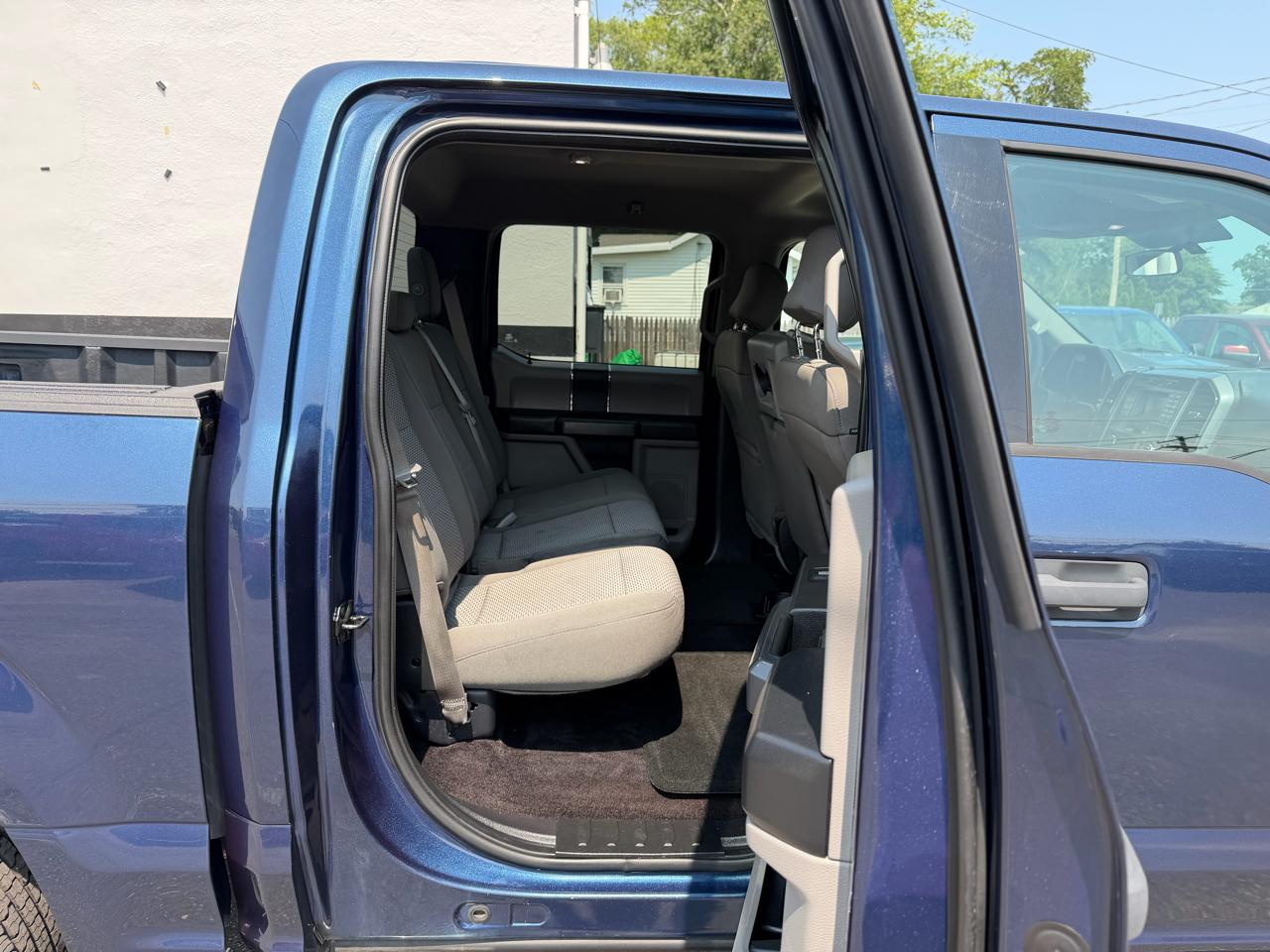 Ford F-150 XLT SuperCrew 5.5-ft. Bed 4WD 2017