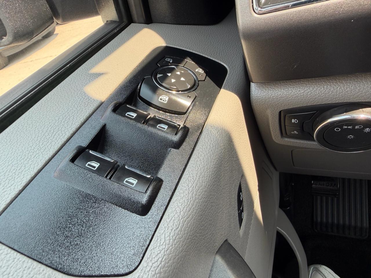 Ford F-150 XLT SuperCrew 5.5-ft. Bed 4WD 2017