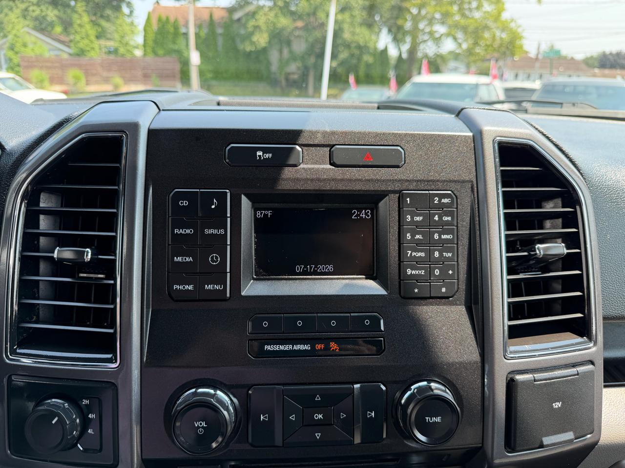 Ford F-150 XLT SuperCrew 5.5-ft. Bed 4WD 2017