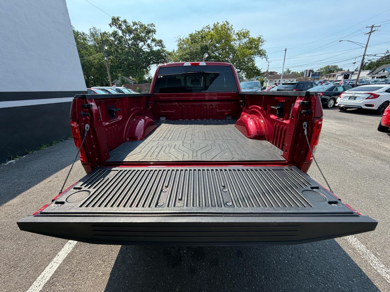 Ford F-150 XLT SuperCab Long Box 4WD 2016