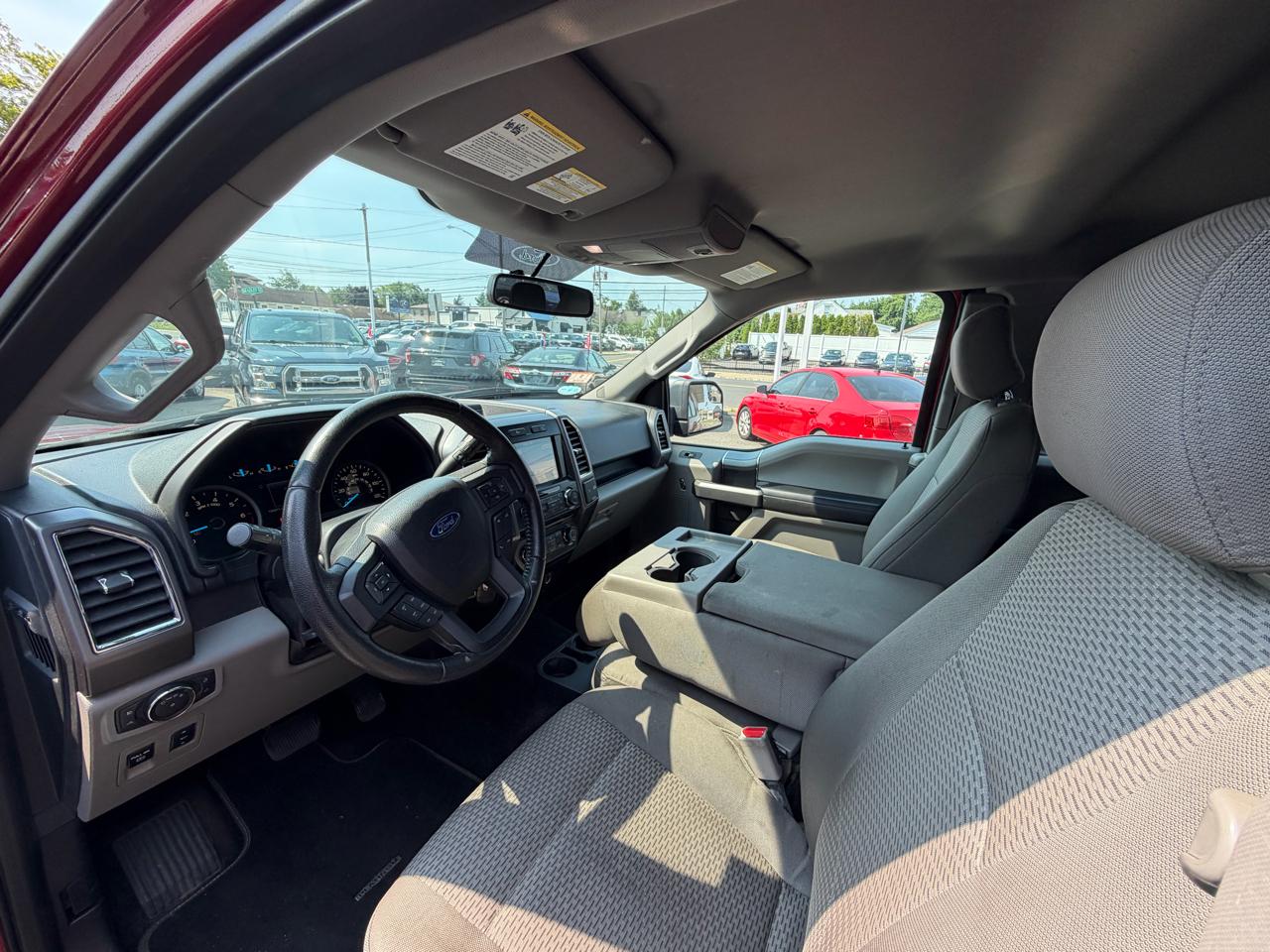 Ford F-150 XLT SuperCab Long Box 4WD 2016