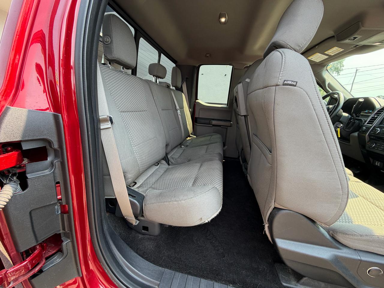 Ford F-150 XLT SuperCab Long Box 4WD 2016