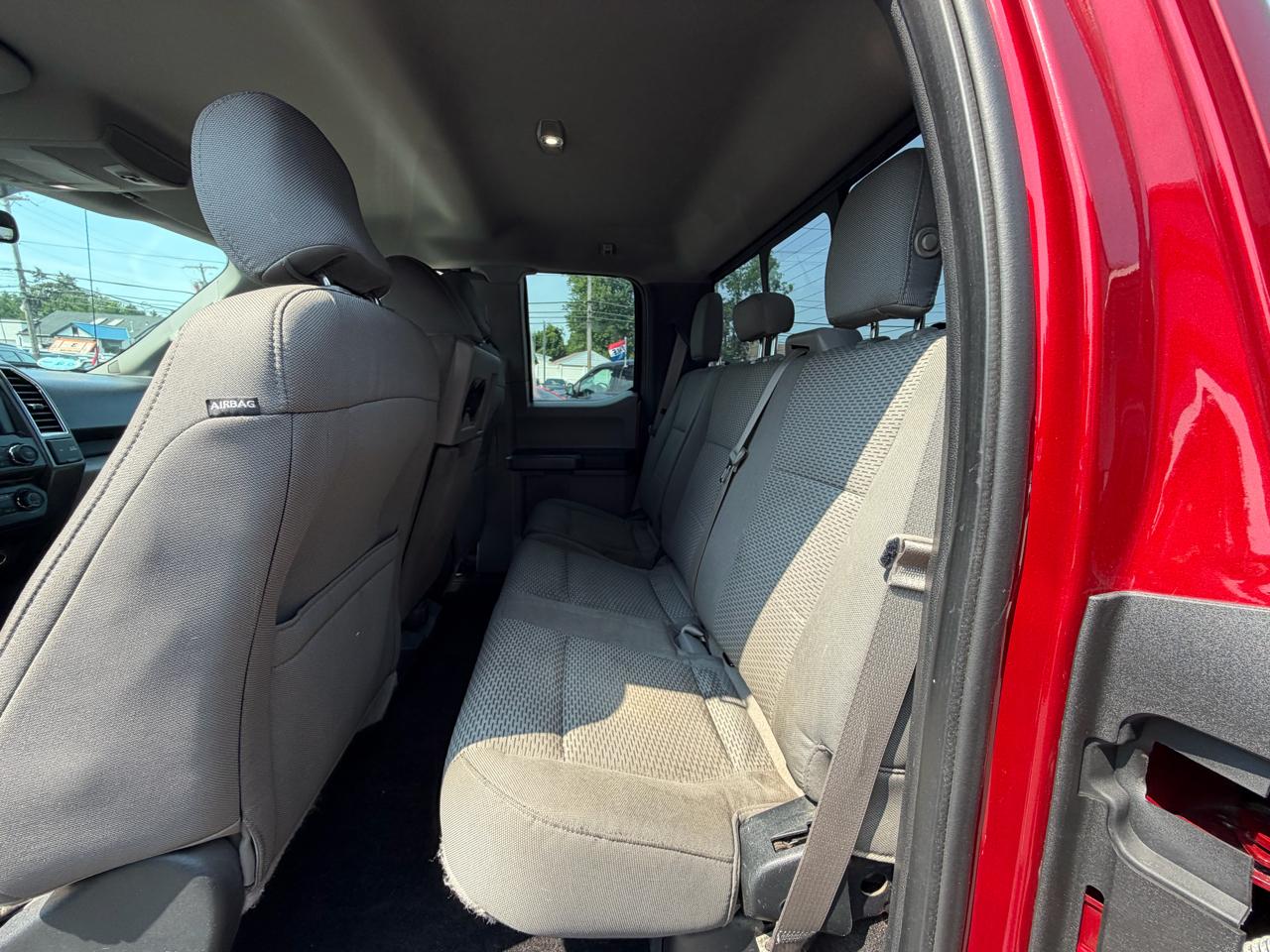 Ford F-150 XLT SuperCab Long Box 4WD 2016
