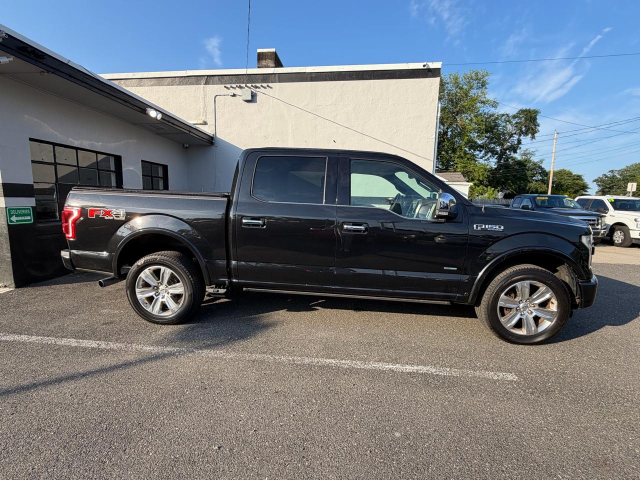 Ford F-150 XL SuperCrew 5.5-ft. Bed 4WD 2015