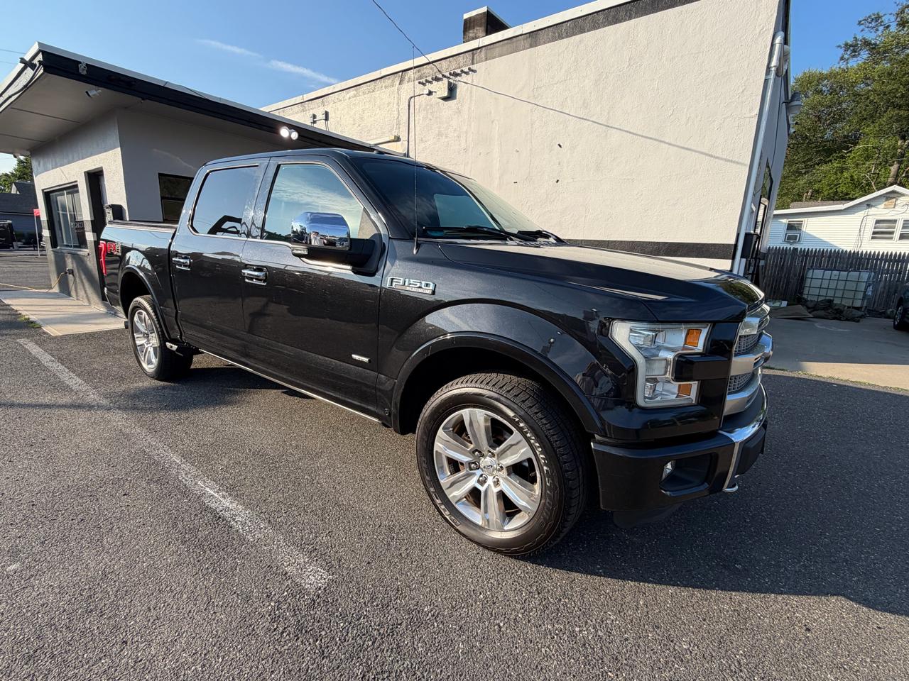 Ford F-150 XL SuperCrew 5.5-ft. Bed 4WD 2015