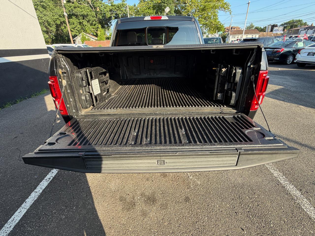 Ford F-150 XL SuperCrew 5.5-ft. Bed 4WD 2015