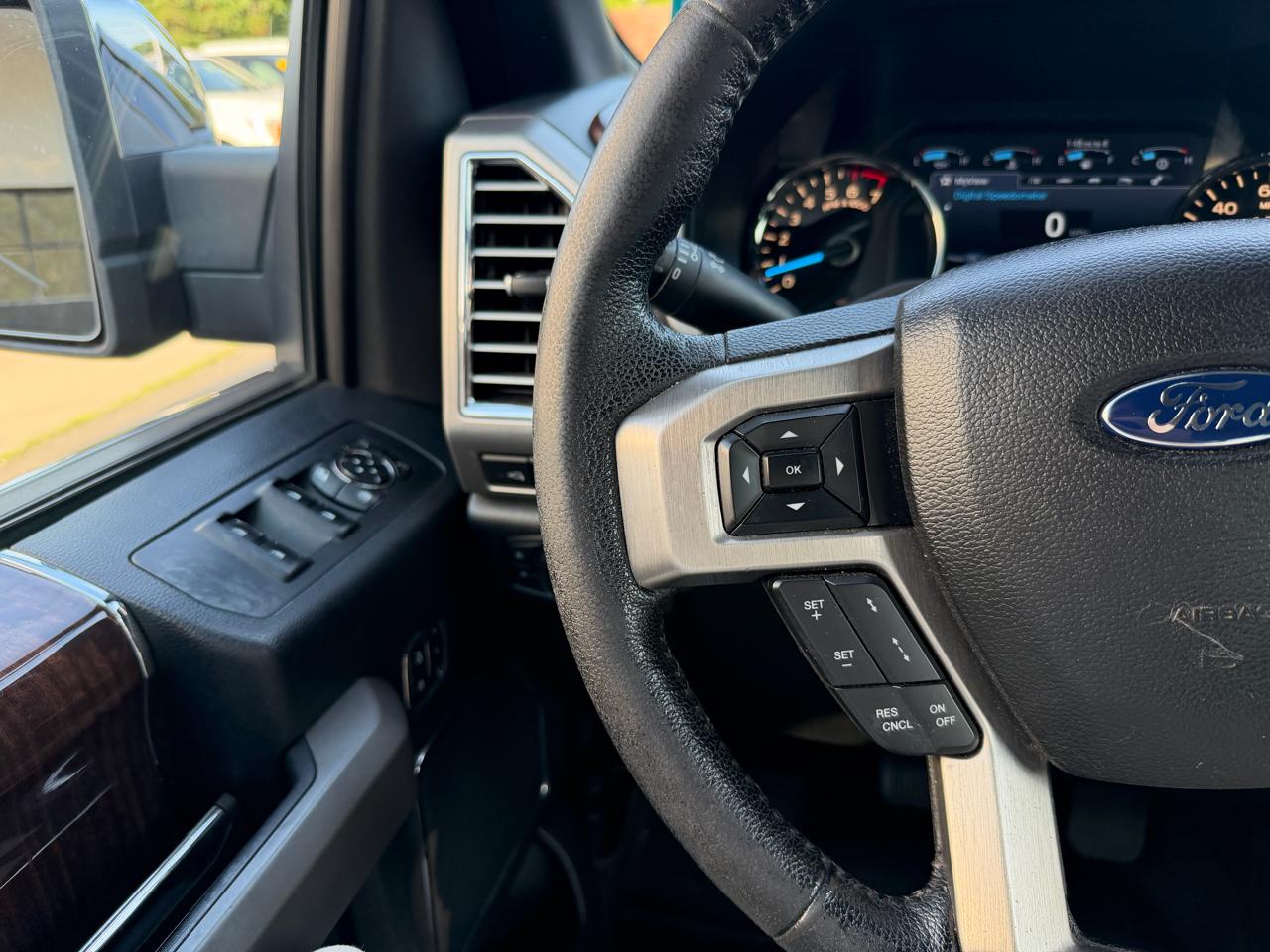 Ford F-150 XL SuperCrew 5.5-ft. Bed 4WD 2015