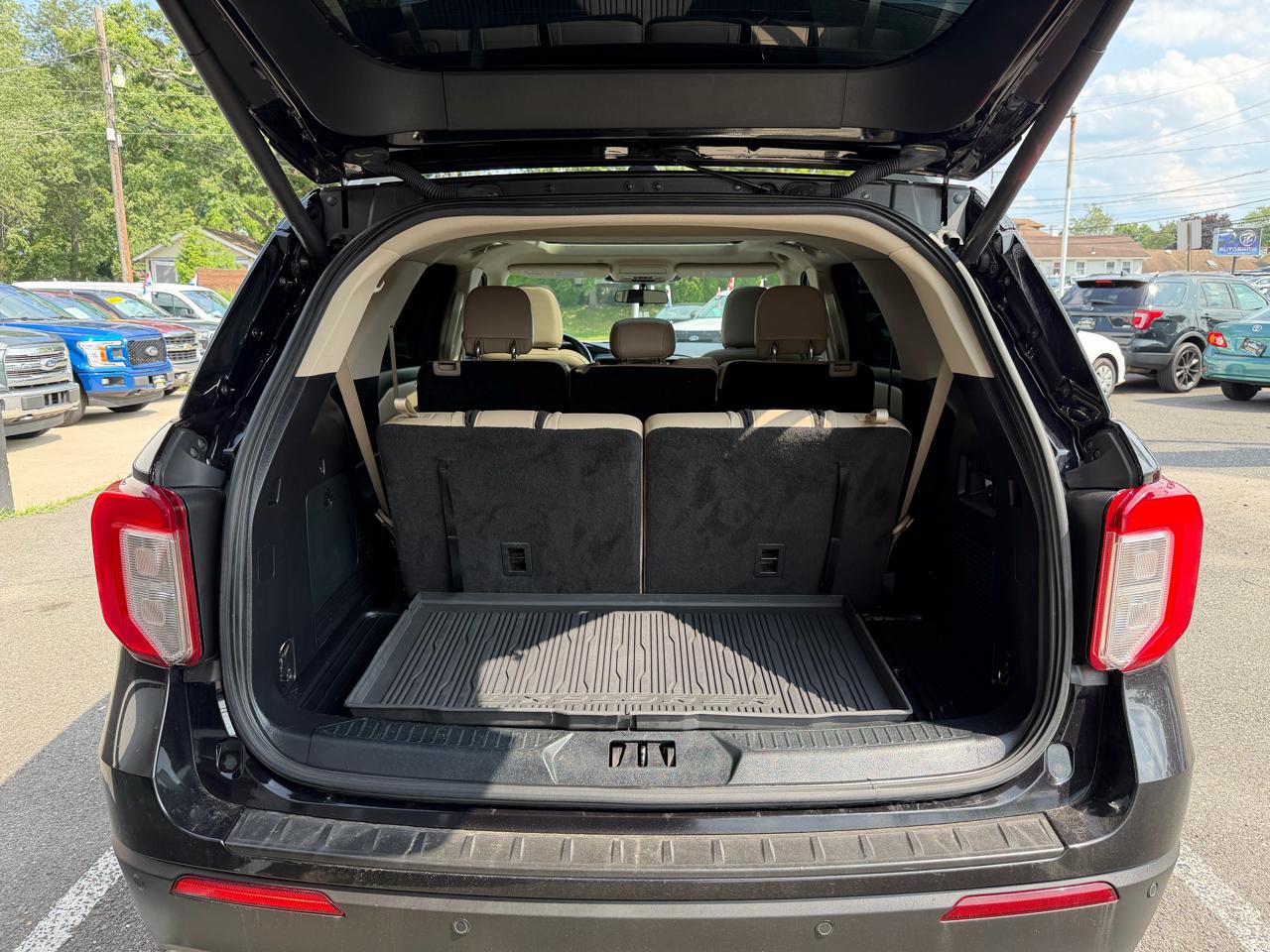 Ford Explorer XLT AWD 2020