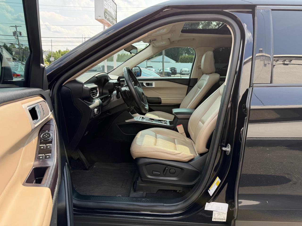 Ford Explorer XLT AWD 2020
