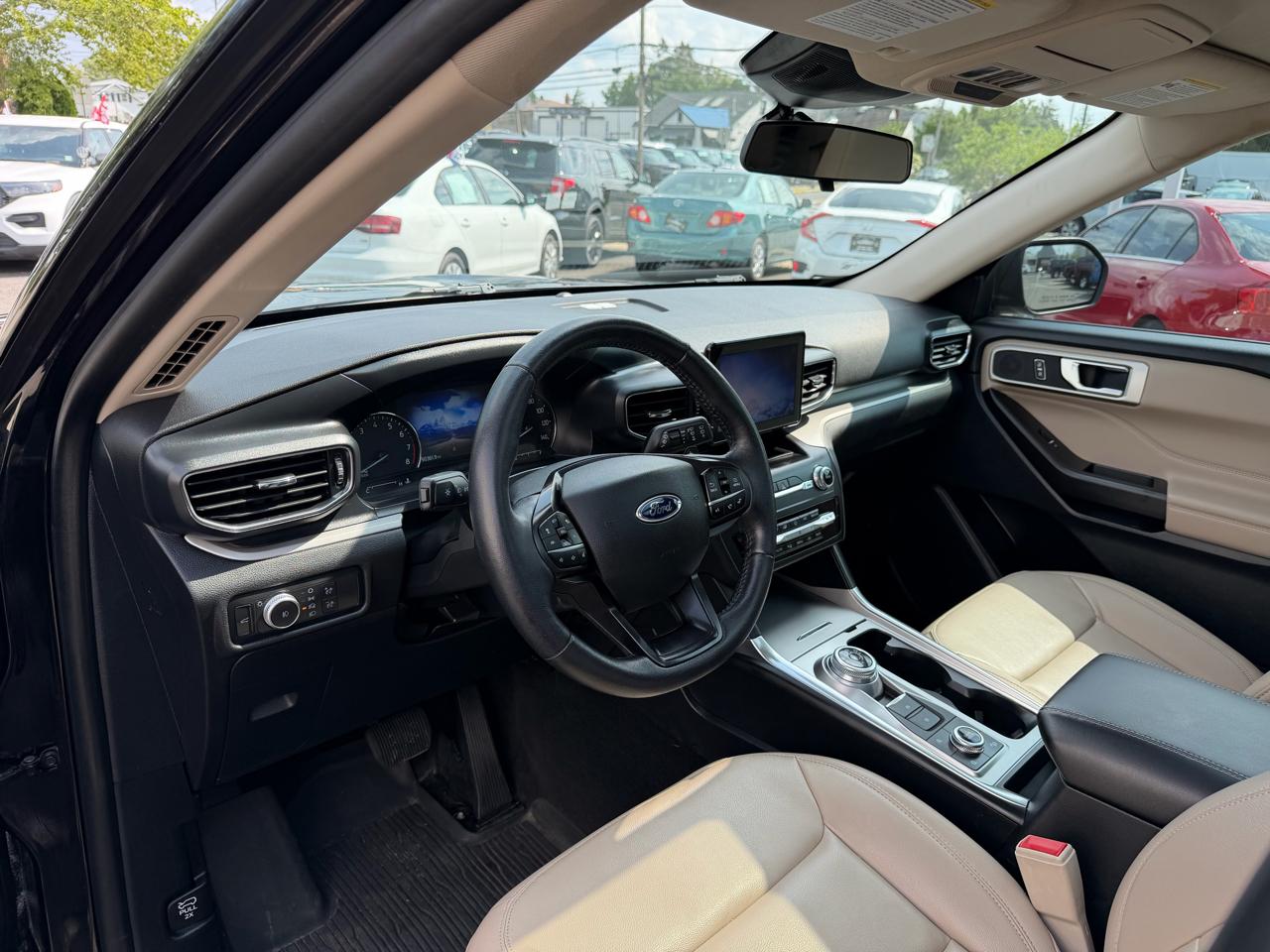 Ford Explorer XLT AWD 2020