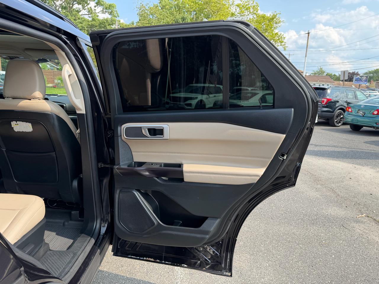 Ford Explorer XLT AWD 2020