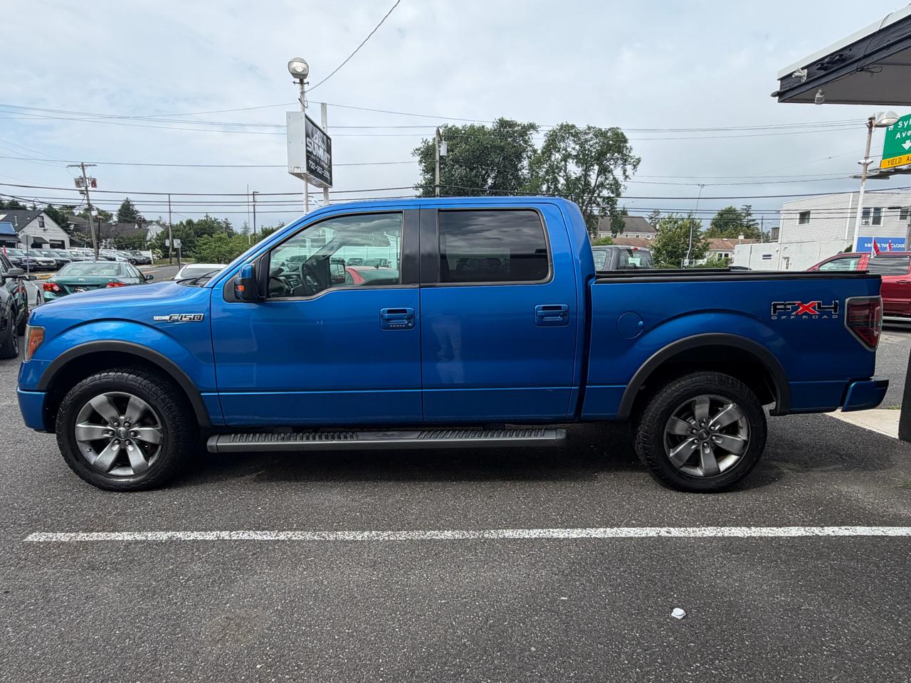 Ford F-150 FX4 SuperCrew 5.5-ft. Bed 4WD 2011