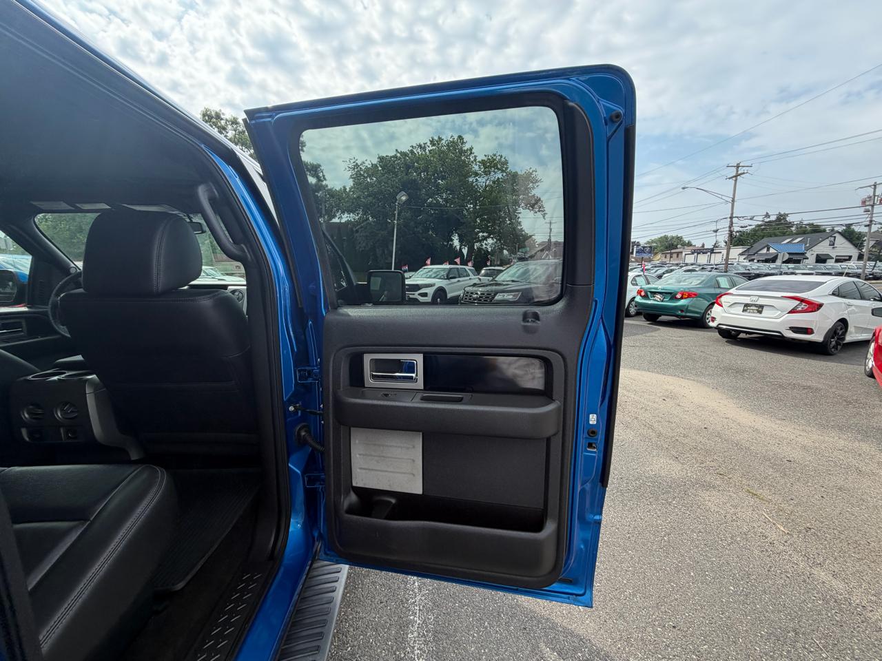 Ford F-150 FX4 SuperCrew 5.5-ft. Bed 4WD 2011